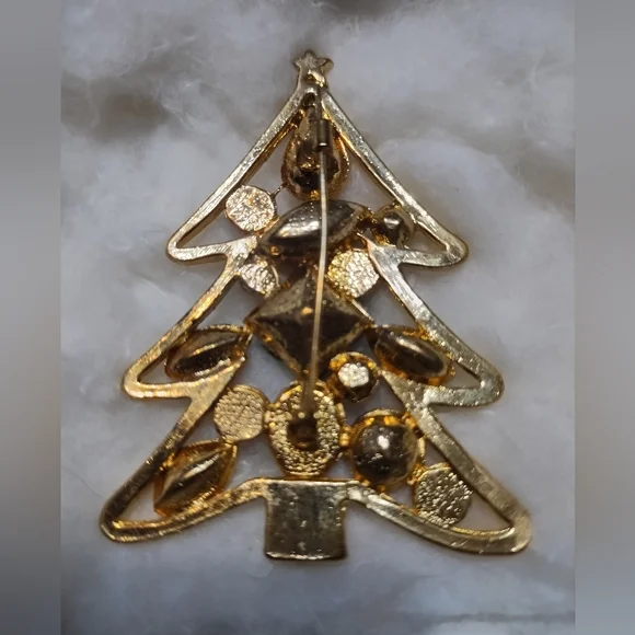 Vintage Gold Coloured Christmas Tree Brooch With Brightly Coloured Stones - Picture 2 of 8